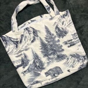 Scenic Print Tote Bag in Blue and White